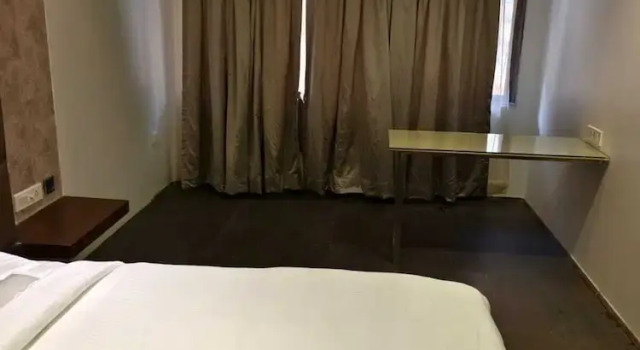 Номер Premium Hotel Dakshin Grandeur