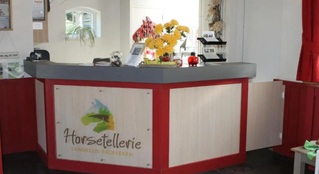 Horsetellerie Rheezerveen, Varaa Hotelli Rheezerveen Salland