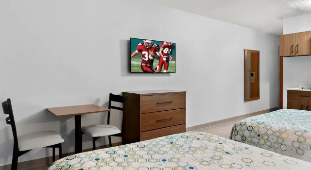 Четырёхместная студия Red Roof Inn Auburn Hills