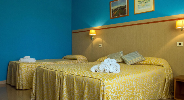 Standard Dreier Zimmer Hotel Plaza