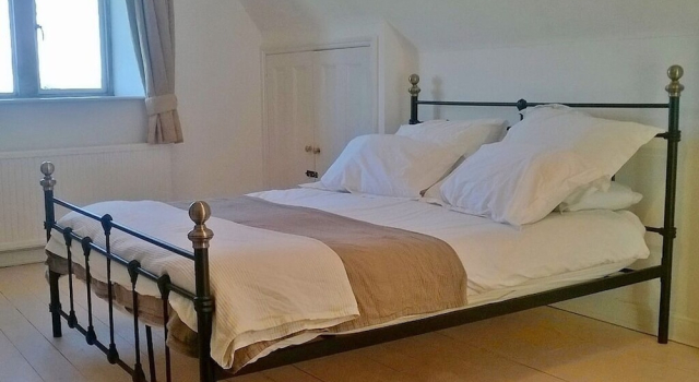 Stable Cottage - Battens Farm, Book Farm Stay Corsham Wiltshire