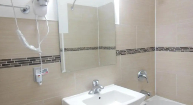 Номер Standard NU Hotel Toronto Airport