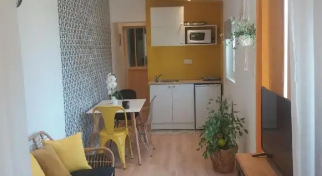 Апартаменты Studio Neuf Dans Propriete Au Bord de la Mer (Adults Only)