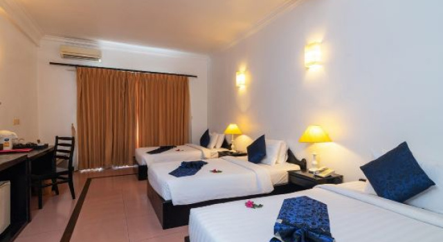 Трёхместный семейный номер Deluxe Amber Angkor Villa Hotel & Spa