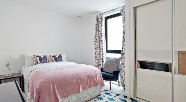 2 Bedroom Maida Vale Apartment With Patio