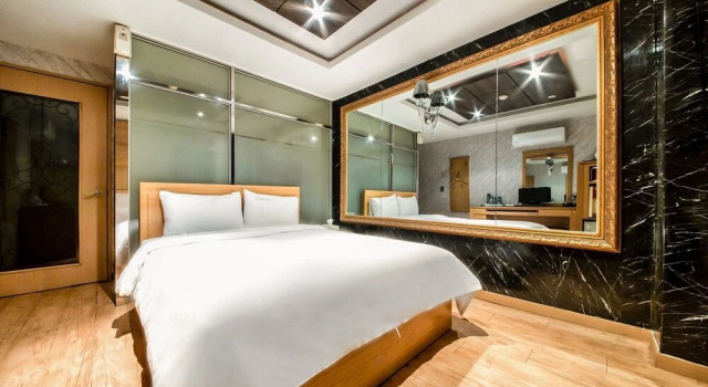Hotel CF, Забронировать Отель Отели и гостиницы Сеула, рядом с Здание Намсан администрации города Сеул, Отель