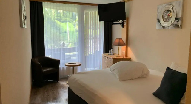 Номер Standard Hotel Quellenhof Leukerbad