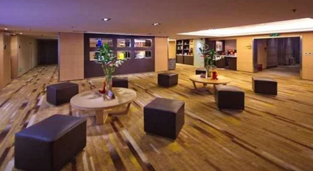 Tulip Inn Mareka City Chengdu, Rezerwuj Hotel Hotele w Qingyang z parkingiem, Parking