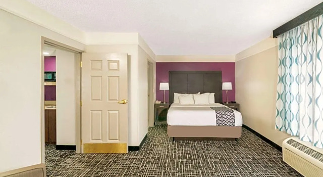 Двухместный люкс c 1 комнатой La Quinta by Wyndham Latham Albany Airport