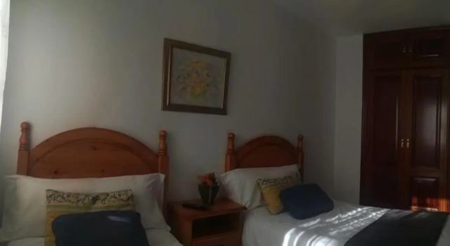 Apartamento en edificio nuevo, con piscina, vistas a la ría y al puerto, ESTANCIA MÍNIMA 14 noches, perfil familiar, no se admiten grupos de jovenes, Забронировать Апартаменты/квартира Отели Санхенхо с парковкой, рядом с Пляж Silgar, Парковка