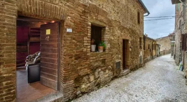 La Casa Dei Colori, Book Hotel Radicondoli Val D'Elsa
