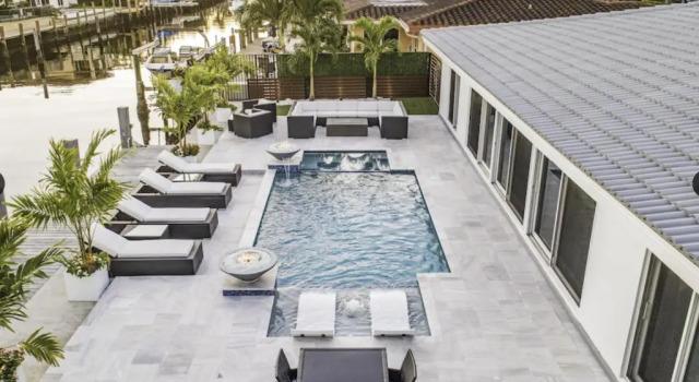 Upscale Pompano Beach Getaway home, 3 bed, 2 bath, Sleeps 8