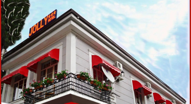 Jolly Hotel, Забронировать Отель Тирана область Тирана, рядом с Skanderbeg Square