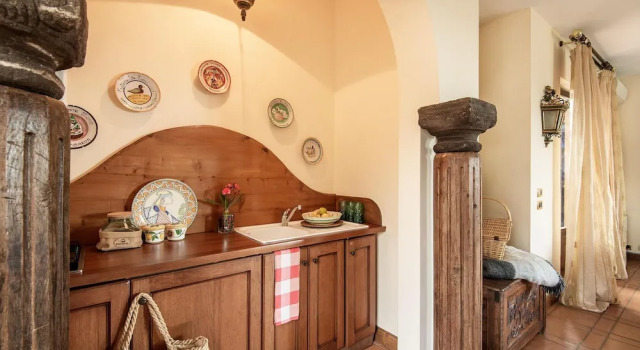 Beautiful Apartment in Poggio Catino With 1 Bedrooms, Wifi and Outdoor Swimming Pool, Book Lejlighed Hoteller i Poggio Catino med parkering, Parkering