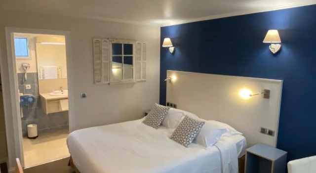 Двухместный номер Standard Contact hôtel - Hôtel Les Bleuets & SPA