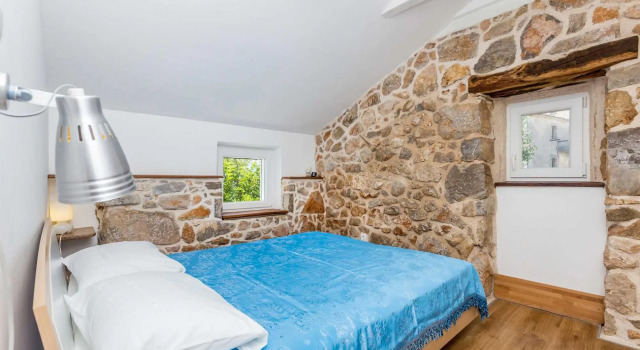 Holiday House Lara 04401, Varaa Hotelli Hotellit Kvarner Islands uima-altaalla, Uima-allas