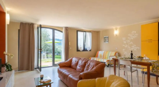 Flat 2 Bedrooms 2 Bathrooms - Imperia
