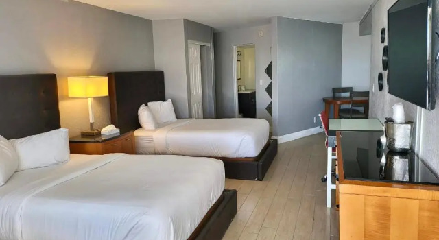 Номер Deluxe Chateau Mar Beach Hotel NEWLY REFURBISHED