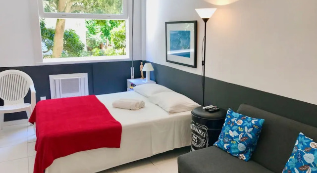Jump in Bed Copacabana 3 - Estudio