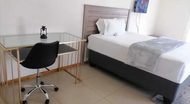 Standard Zimmer mit Balkon Letototo Road