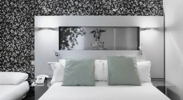 Трёхместный номер Petit Palace Plaza Mayor