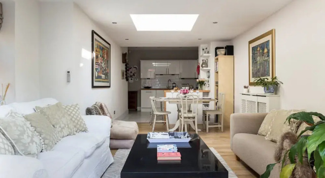 Beautiful 2BR flat right by Clapham Common, Забронировать Отель Бизнес-отели Лондона, рядом с Центр искусства Battersea, 4* 5*