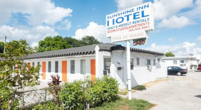 Sunshine Inn Motel