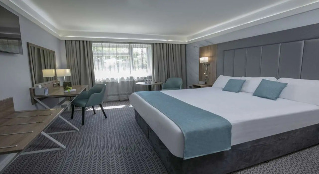 Четырёхместный номер Deluxe Best Western Premier Heronston Hotel & Spa