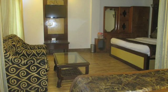 Hotel Luxmount, Rezervovat Hotel Mussoorie Uttarakhand