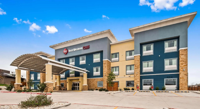 Кровать в общем номере Best Western Plus Lampasas Inn & Suites