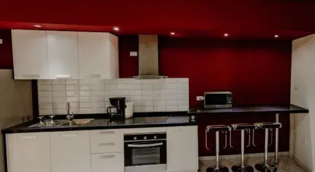 Апартаменты Charming 1-bedroom Apartment 2 km From Eagle Beach