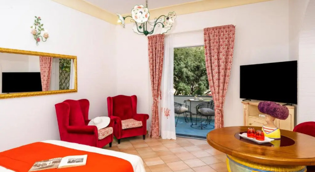 Четырёхместный номер Standard Hotel Royal Prisco