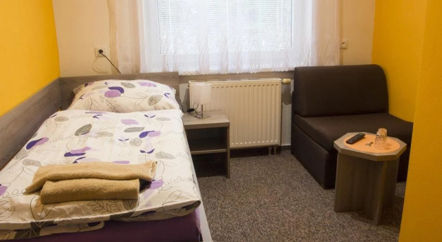 Motel Pávov, Rezerwuj Motel Hotele w Central Bohemia z parkingiem, Parking