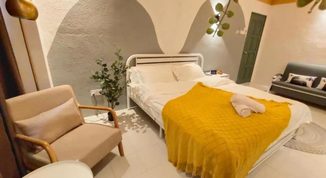 Kulai Dream Homestay 4room 16pax @near Kulai Aeon, JPO, Senai Airport, Legoland, Varaa Hotelli Hotellit Johor pysäköinnillä, Pysäköinti