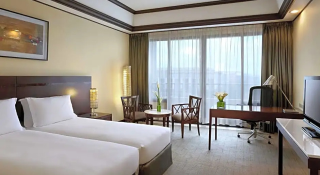 Двухместный номер Luxury Sofitel Philippine Plaza Manila
