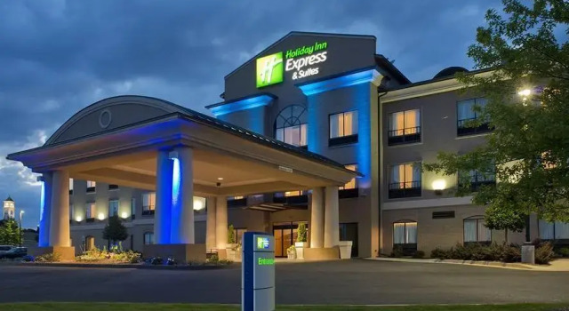 Люкс с 2 комнатами Holiday Inn Express Hotel & Suites Prattville South by IHG