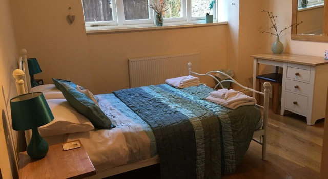 Коттедж Webbington Farm Cottages