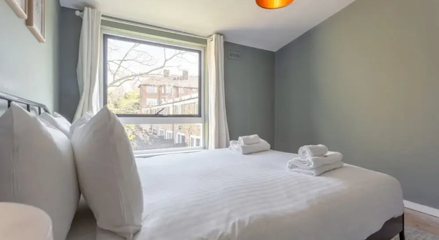 Amazing 2 Bedroom House in Putney, Забронировать Отель Отели Англии 3 звезды, 3*