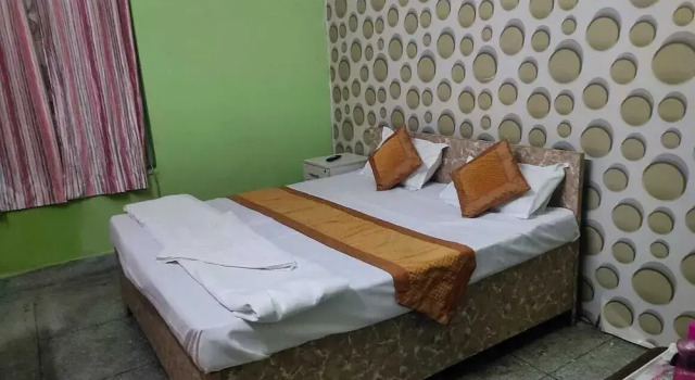 Двухместный номер Standard с балконом и с видом на город Hotel Pearl By GRB