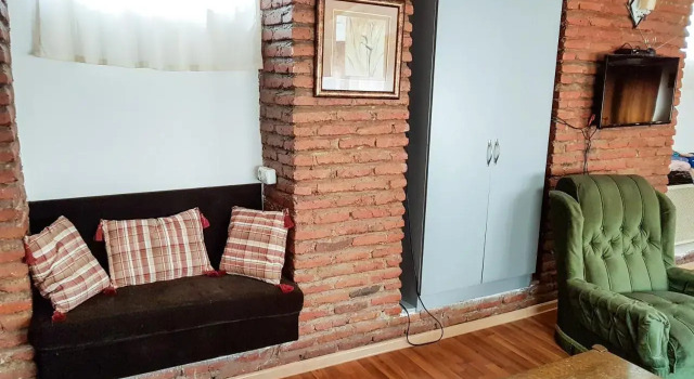 Cozy Apartment Tbilisi 37, Забронировать Апартаменты/квартира Тбилиси Регион Тбилиси, рядом с Tеатр имени Марджанишвили