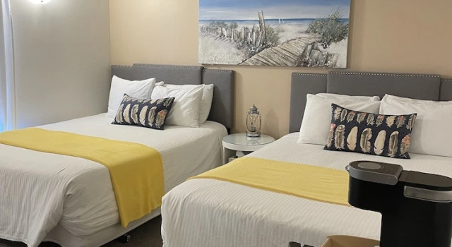 Четырёхместный номер Standard Цокольный этаж Paradise Inn On the Beach