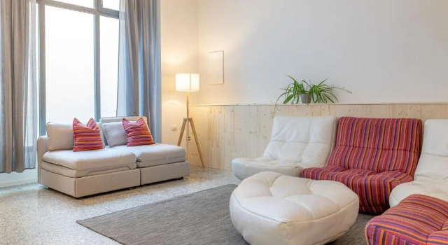 Moderno Loft a due passi dal lago, Prenota Appartamento Torno Como
