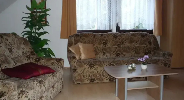 Ferienwohnung Kretschmer, Prenota Appartamento Hotel a Garz con parcheggio, Parcheggio