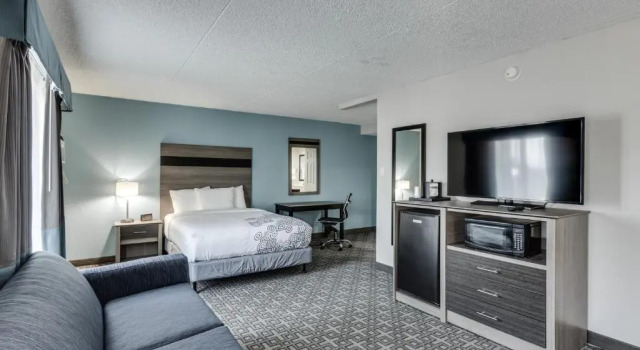 Люкс Days Inn & Suites by Wyndham Spokane