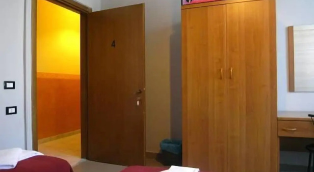 Трёхместный номер Standard Hotel Emmy