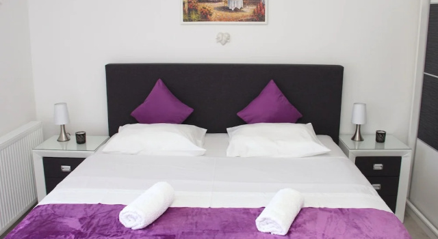 Апартаменты Apartment in Grebastica Near the Sea