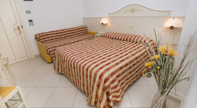 Четырёхместный номер Standard B&B Metropols Sottomarina
