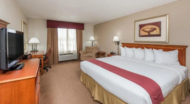 Номер Standard Seasons Inn & Suites Highland