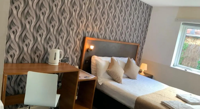 Двухместный номер Standard Imperial Salford Hotel