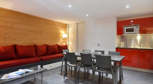 Residence Saintjacques Three-roomed Apartment for 7 People of 51 m2 S812, Prenota Appartamento Hotel a Rodano-Alpi con parcheggio, Parcheggio